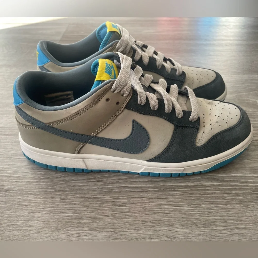 Mens Nike Dunk Low GS Chargers Denver Nuggets UCLA Grey Blue Yellow Shoes - Picture 1 of 6